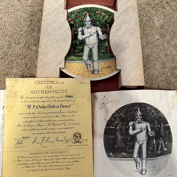 Complete set of 8 Knowles wizard of oz collectors plates - Picture 4 of 9